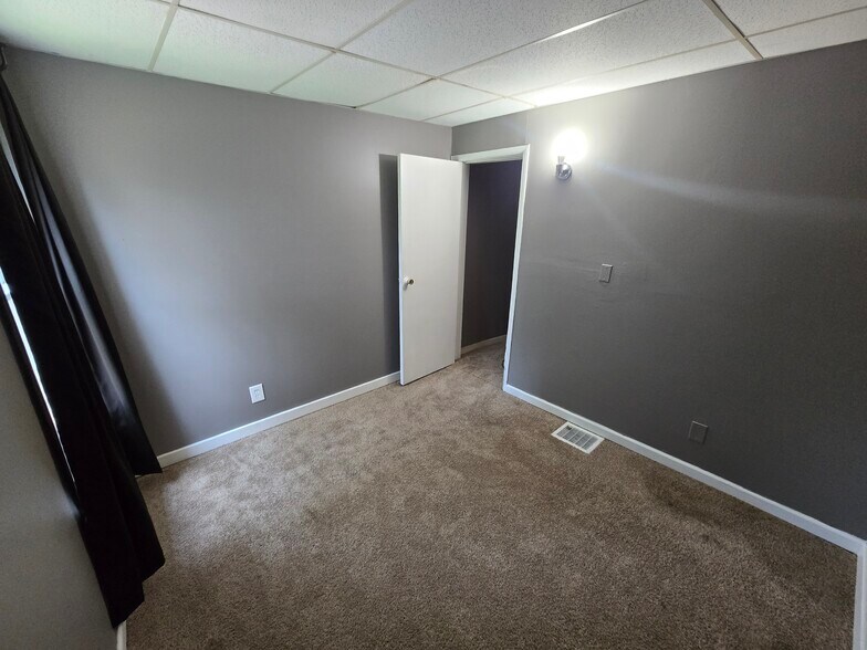 Building Photo - 307 Cumberland Ave