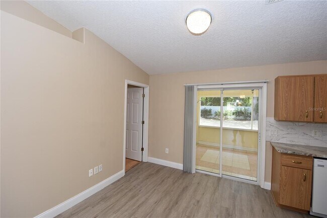 Building Photo - 16 Richland Ln