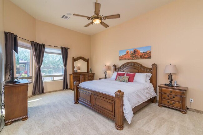 Building Photo - 37023 N 12th St