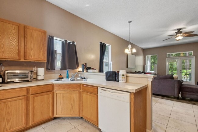 Building Photo - Spacious 3-Bedroom Home with Bonus Room Ne...