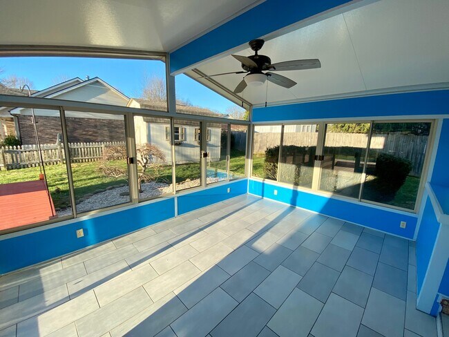 Building Photo - 8705 Mill Run Dr