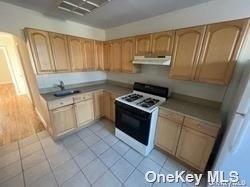 Building Photo - 85-08 Little Neck Pkwy