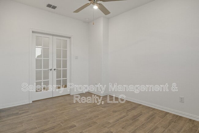 Building Photo - 233 Cherryvale Ln