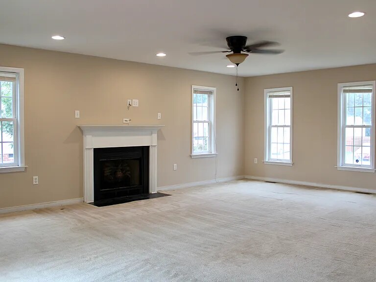 Building Photo - 3730 Carrie Ridge Ct