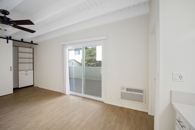 Building Photo - 1916 Clark Ln