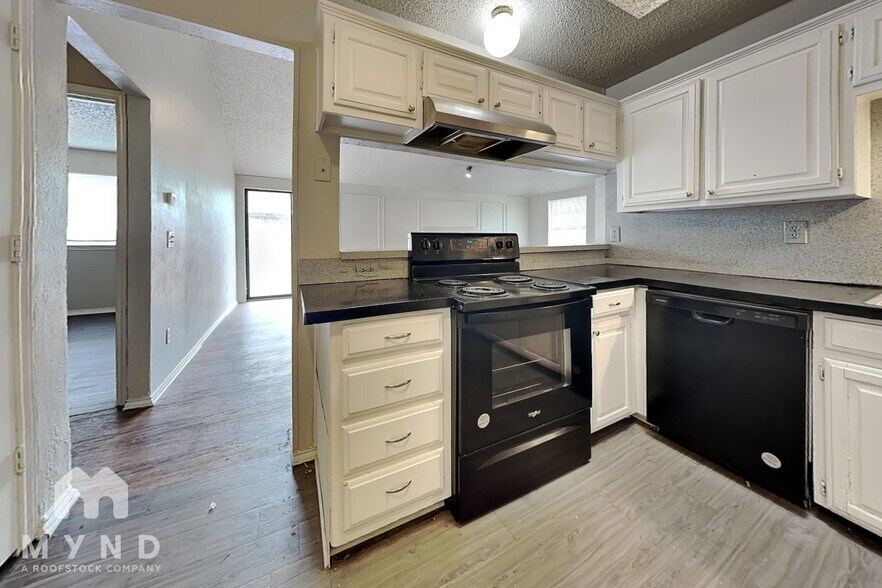 Building Photo - 11837 Garden Terrace Dr