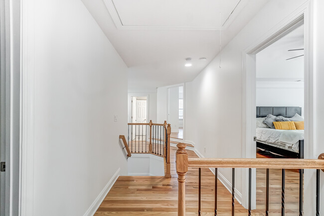 Building Photo - 1024 Patricians Ln