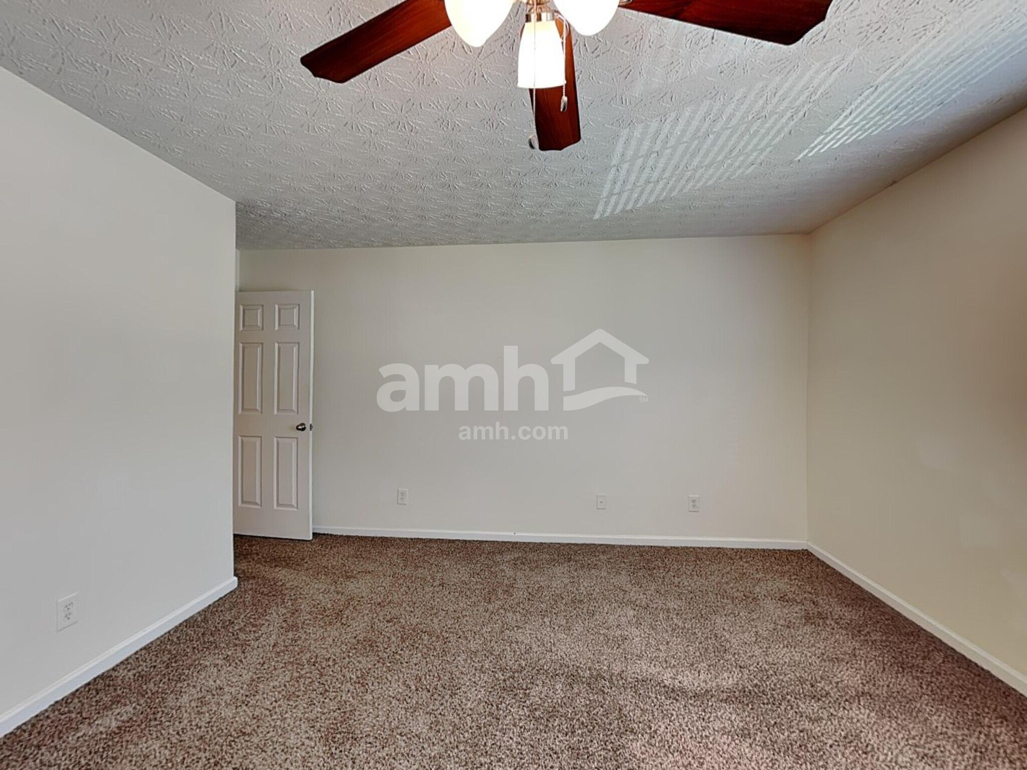 Building Photo - 134 Holly Mill Village Dr