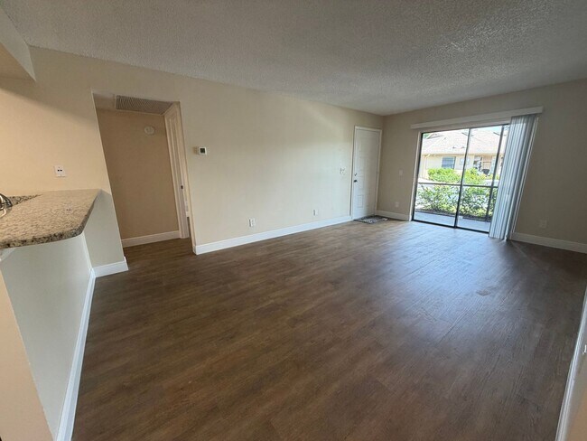 Building Photo - 5321 Summerlin Woods Dr