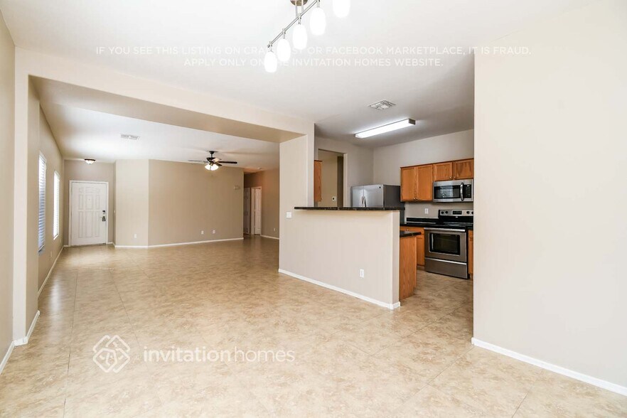 Building Photo - 806 E Tortoise Trail