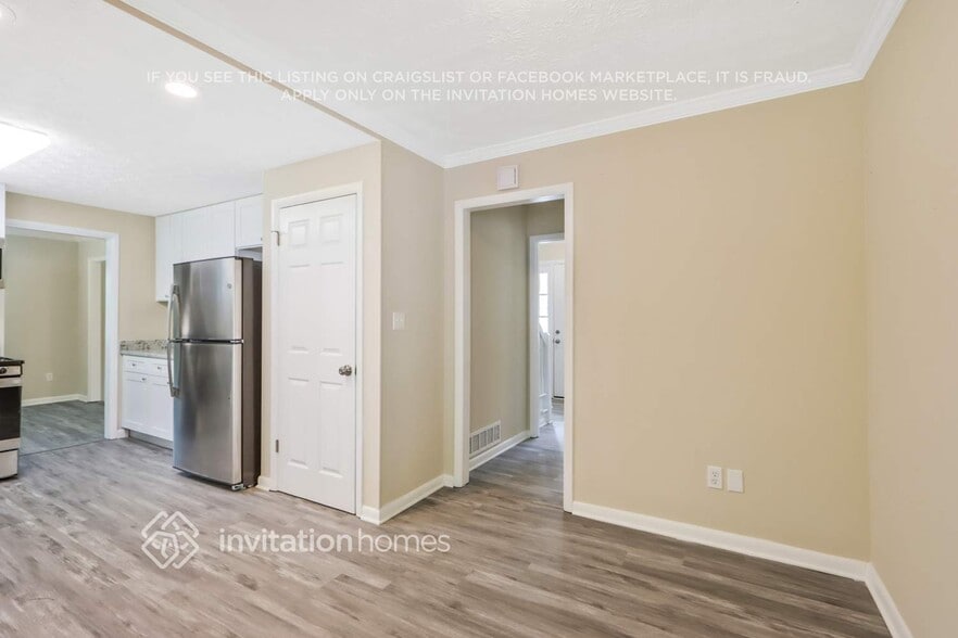 Building Photo - 5224 Avery St SW