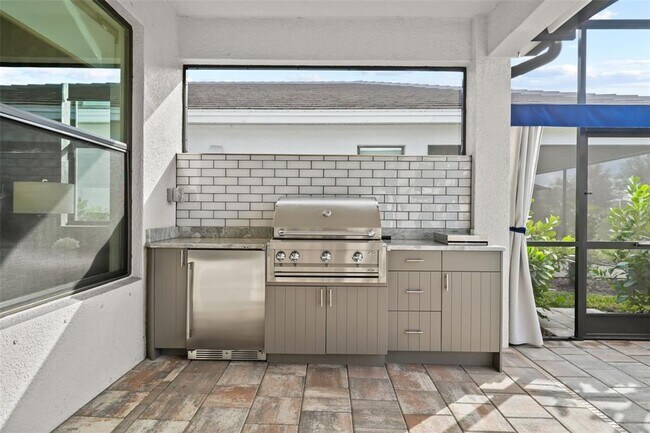 Building Photo - 17702 Cresswind Ter