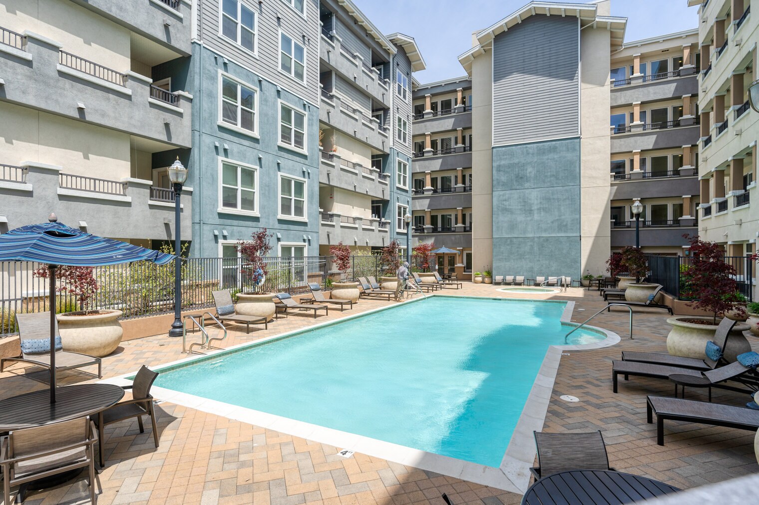 Building Photo - 1099 Admiral Ct