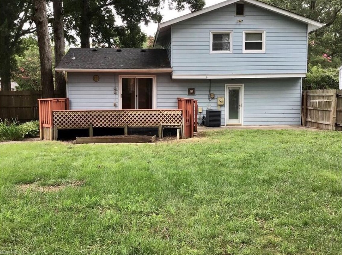 Building Photo - 6337 Tuttle Ave