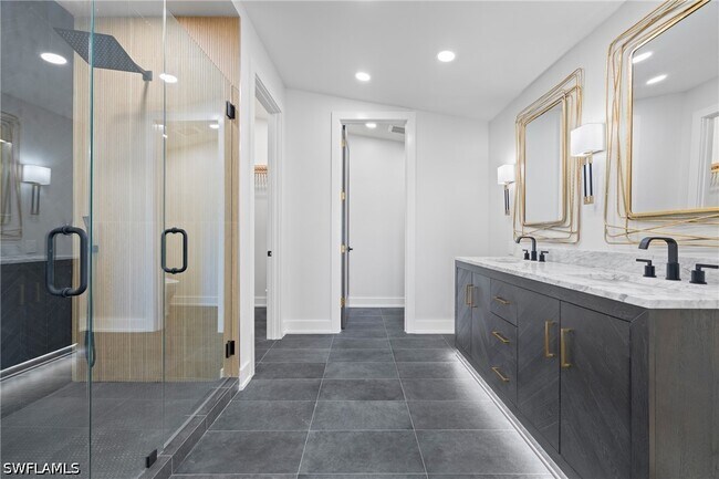 Building Photo - 1836 Harbor Ln