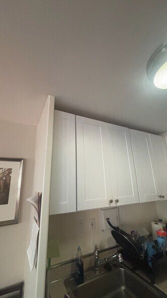 36 inch uppers to maximize storage - 522 21st St NW