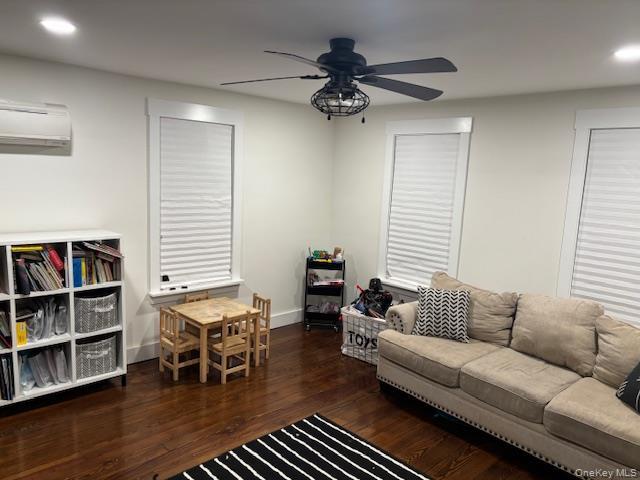 Building Photo - 269 Old Rte 304