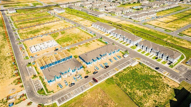 Building Photo - 2705 Bevel Ln