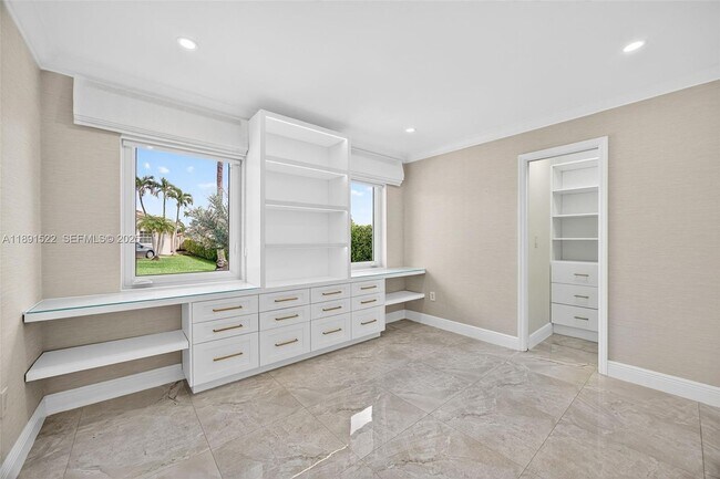 Building Photo - 13280 SW 39th Terrace