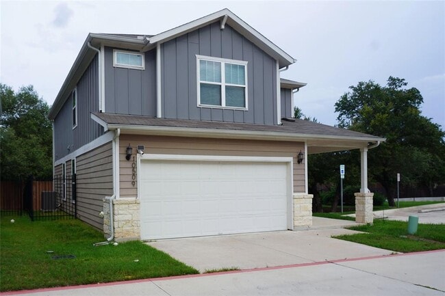 Building Photo - 10509 Abana Way