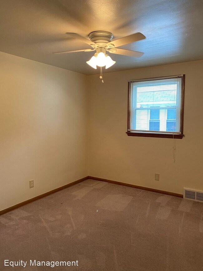 Building Photo - 3 br, 2 bath House - 43 S. Edgehill