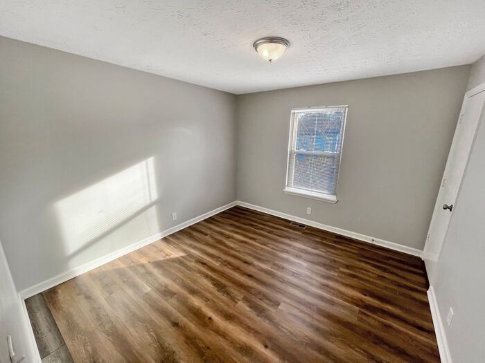 Building Photo - 920 Ilawood Dr