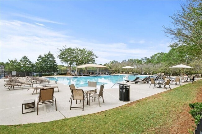 Building Photo - 283 Hiawassee Dr