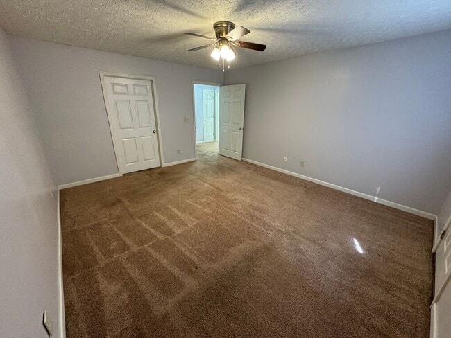 Building Photo - 416 Leighton Ave