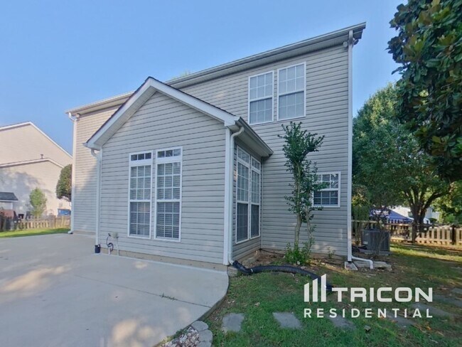 Building Photo - 3050 Wyntree Ct