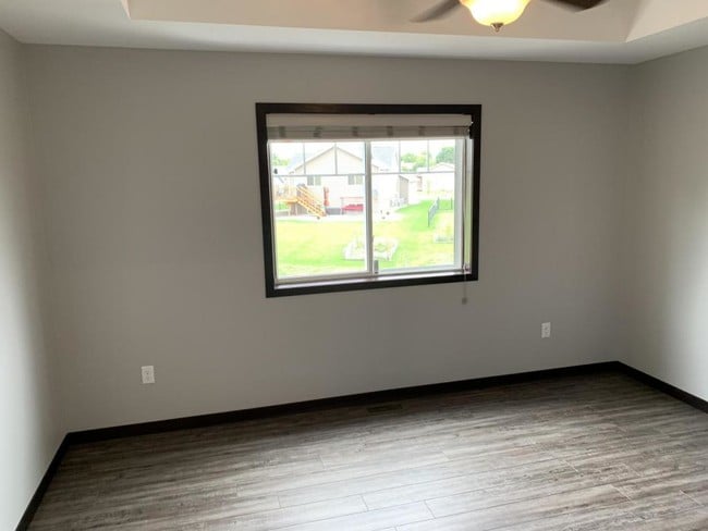Building Photo - 1525 Ohana Ave