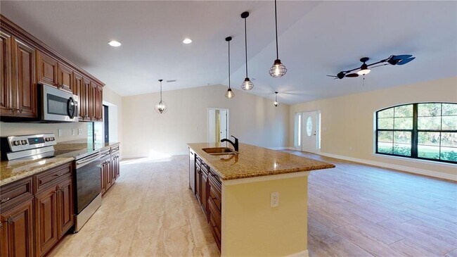 Building Photo - 4851 Kennett St