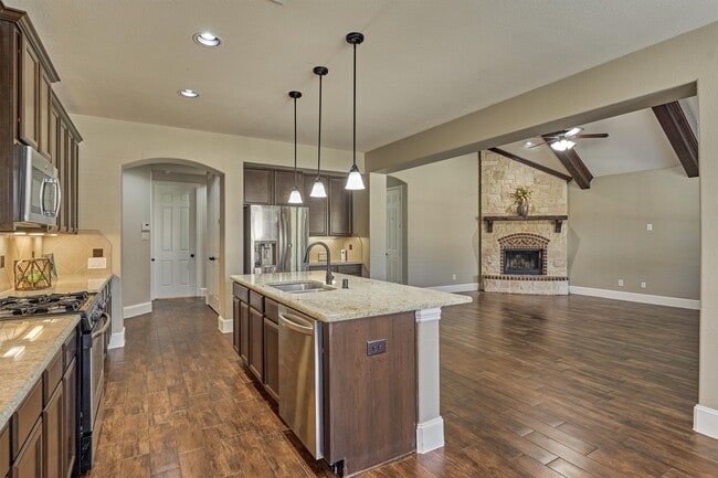 Building Photo - 118 Madeline Ln