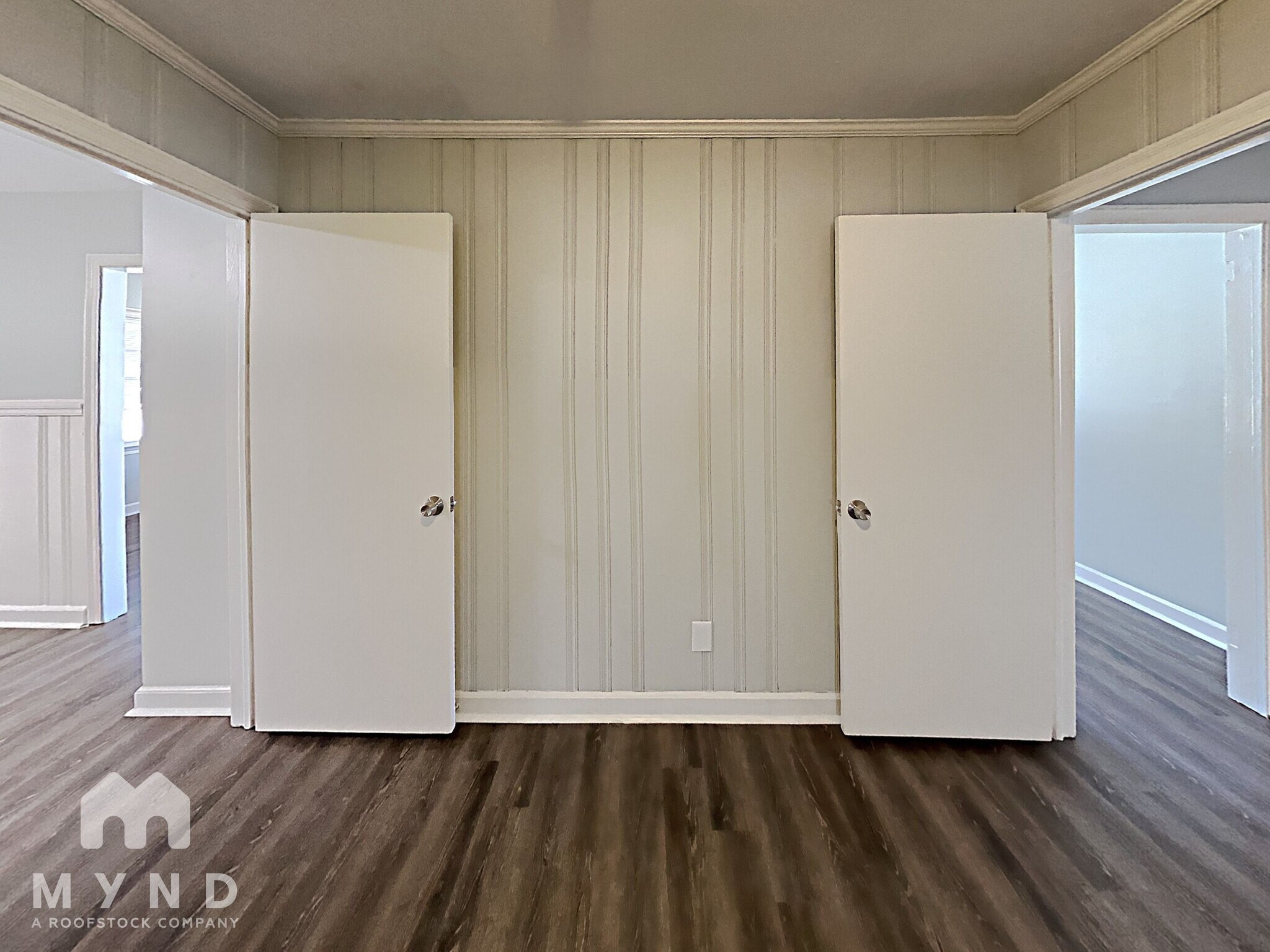 Building Photo - 1105 S Parkwood Dr