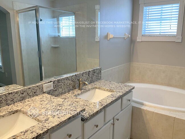 Building Photo - 10601 Kidbrooke Ct