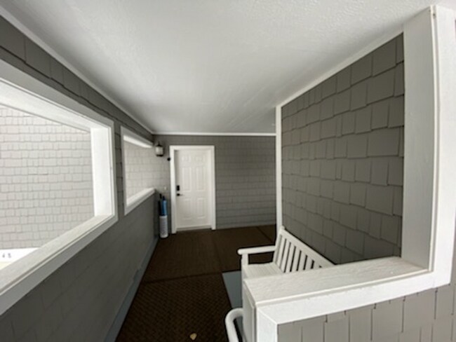 Building Photo - 2048 Marina Ct