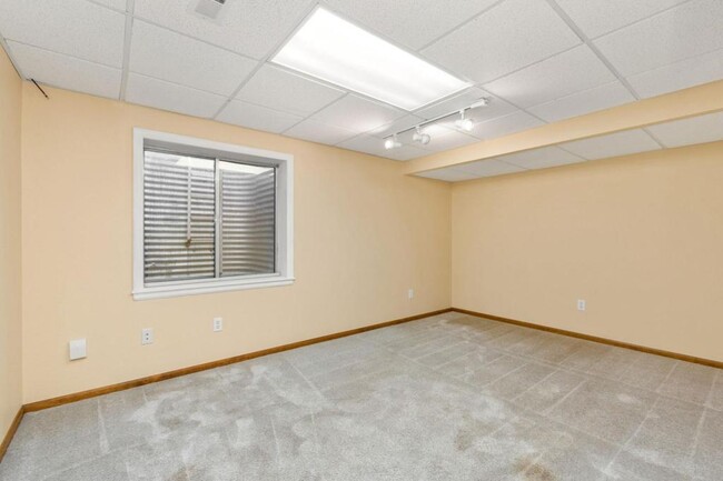 Building Photo - 1200 S Tyler Ave