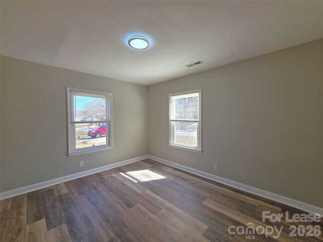 Building Photo - 1320 Ware Ave