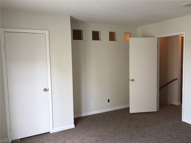 Building Photo - 7030 Burcot Ave