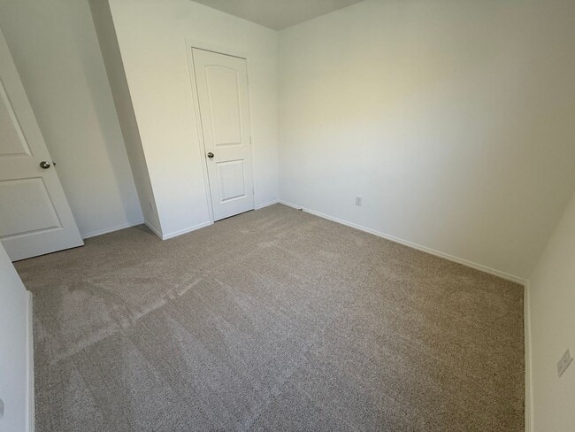 Building Photo - 10412 Marilyn Dr
