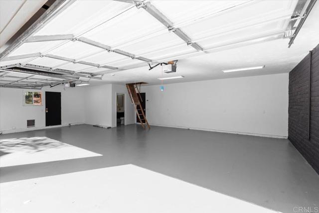 Building Photo - 16220 Del Norte
