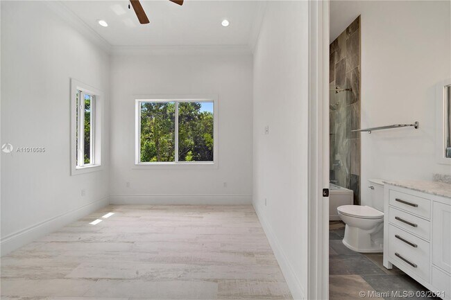 Building Photo - 2 Flamingo Hammock Rd