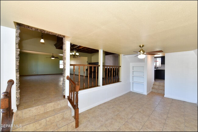 Building Photo - 908 Bolivia St