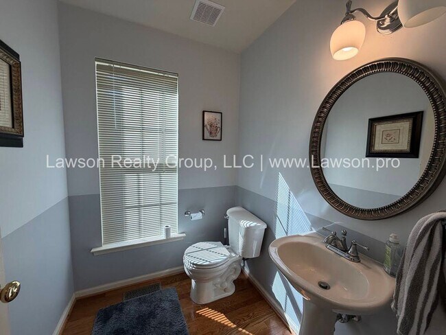 Building Photo - Gorgeous Classic Cave Spring Colonial in S...