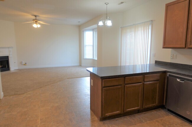 Building Photo - 445 Melbourne Ln