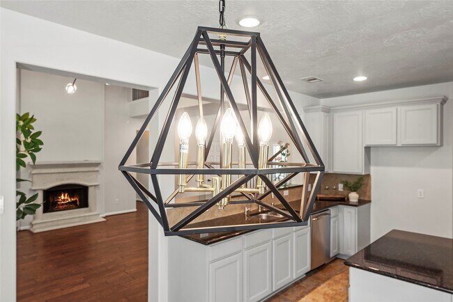 Building Photo - 26215 Salt Creek Ln