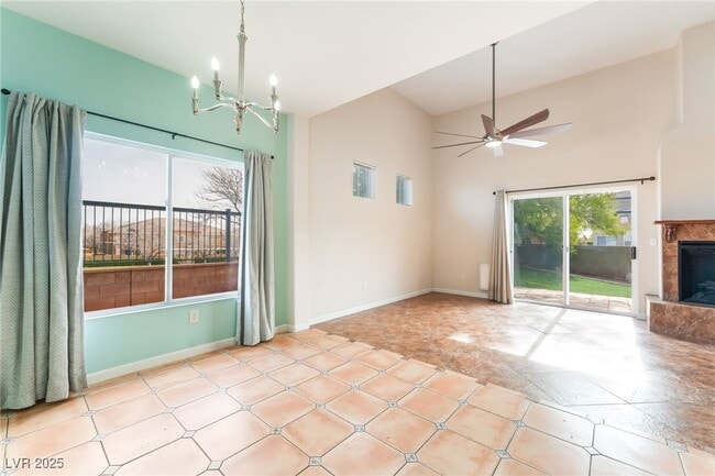 Building Photo - 704 Chase Tree St