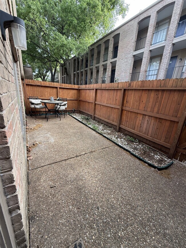 Building Photo - 4645 Wild Indigo St