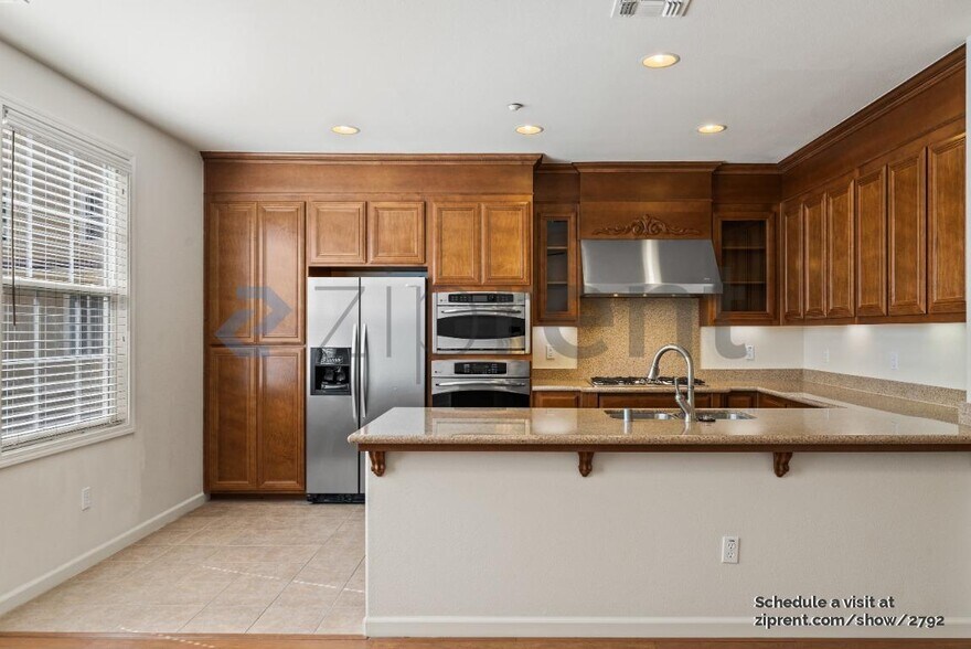 Building Photo - 3732 Aviano Way