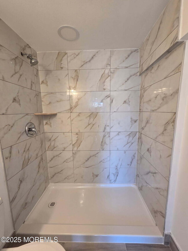 Building Photo - 14 Cottage Pl