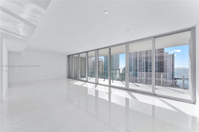 Building Photo - 300 Biscayne Blvd Way